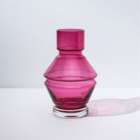 Nicholai Wiig-Hansen - Relæ - glass vase - large - rubine red