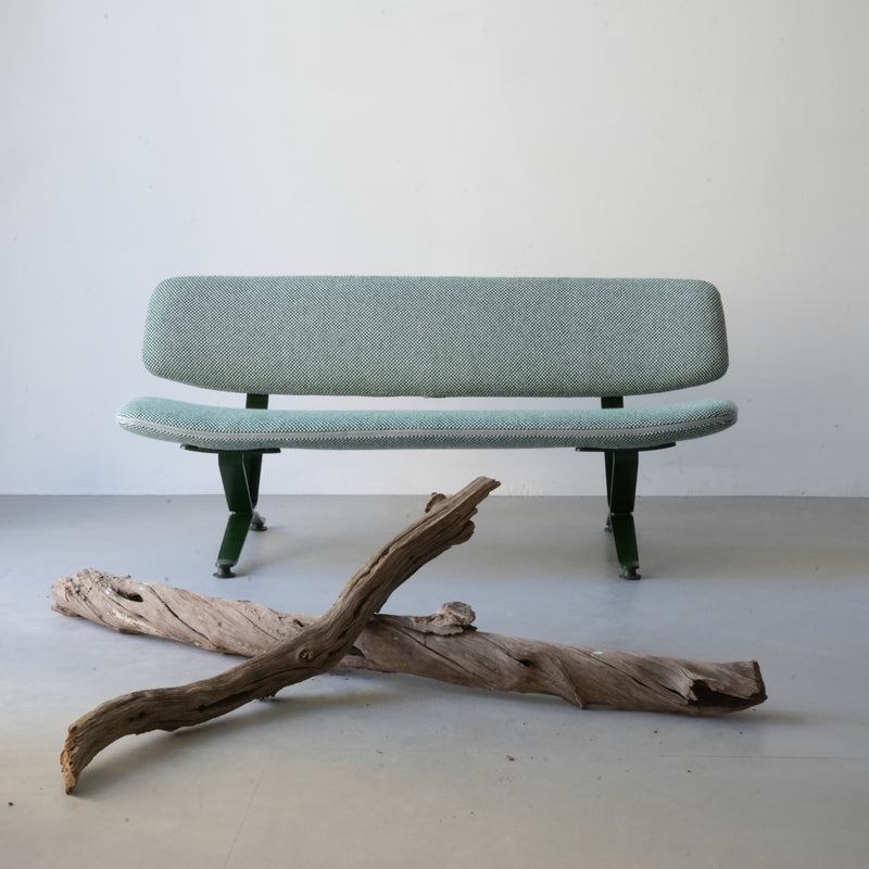 raawii Arba 2-seater 2-seater Dark green base / Kvadrat Sisu 0805 green fabric
