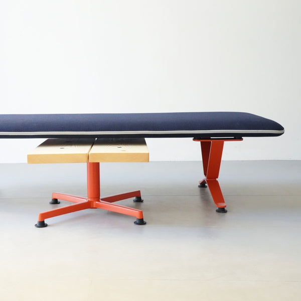 raawii Arba Bench upholstered Bench Orange base / Kvadrat Remix