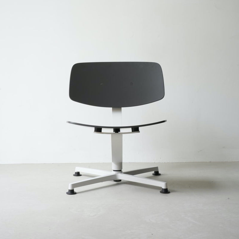 raawii Erwan Bouroullec - Arba lounge chair - Plywood Lounge chair Light grey base / anthracite shell