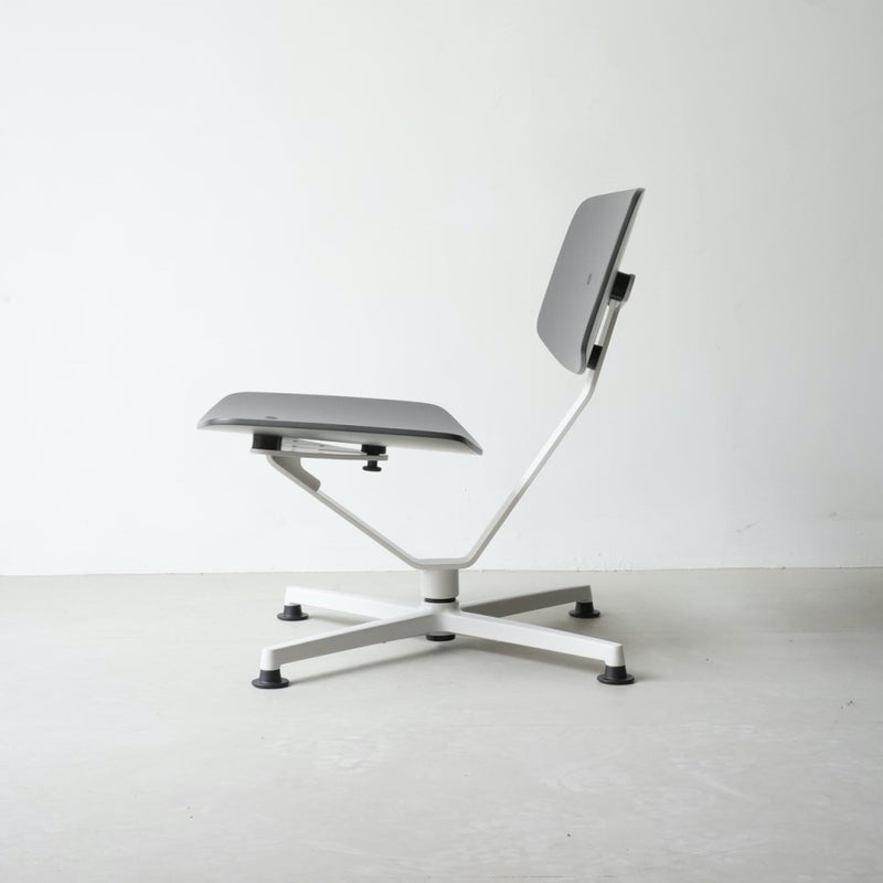 raawii Erwan Bouroullec - Arba lounge chair - Plywood Lounge chair Light grey base / anthracite shell
