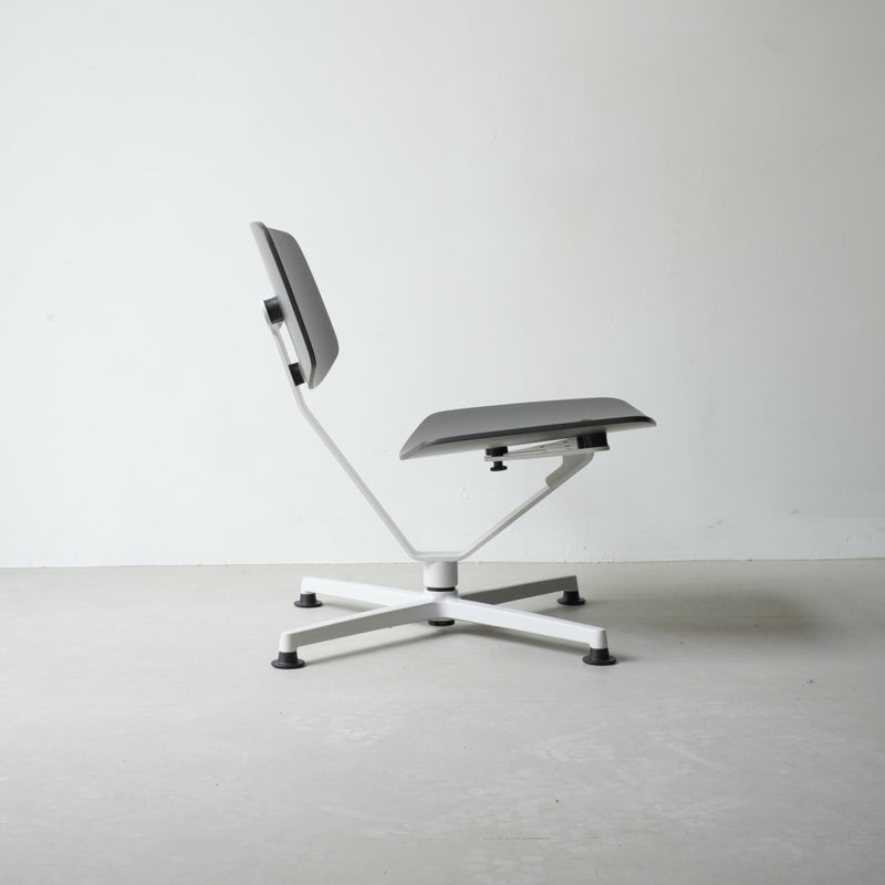 raawii Erwan Bouroullec - Arba lounge chair - Plywood Lounge chair Light grey base / anthracite shell
