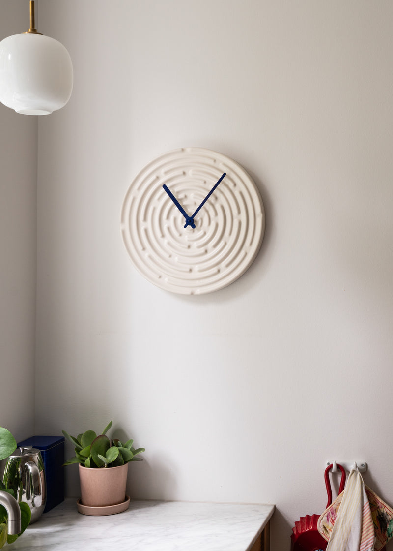raawii Manon Novelli - Minos - wall clock Clock Meringue white/horizon blue
