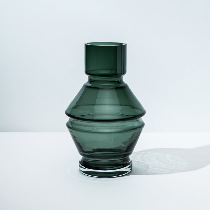 raawii Nicholai Wiig-Hansen - Relæ - glass vase - large Vase cool grey