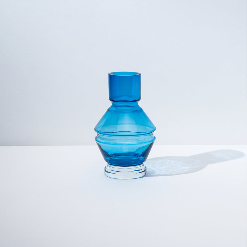 raawii Nicholai Wiig-Hansen - Relæ - glass vase - small Vase aquamarine blue