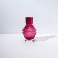 Nicholai Wiig-Hansen - Relæ - glass vase - small - rubine red