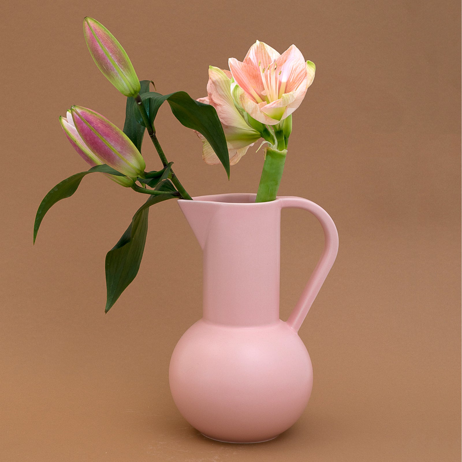 Nicholai Wiig-Hansen - Strøm - jug - medium - coral blush - raawii
